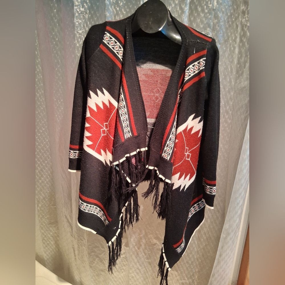 May & July Black & Red Aztec Fringe Open-Front Sweater Wrap Sz Small